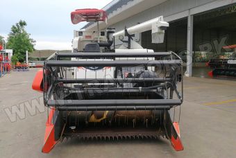 Kubota DC-70G Combine Harvester