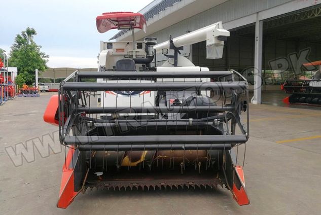 Kubota DC-70G Combine Harvester for sale