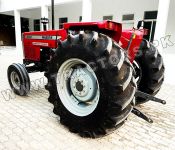 Massive 390 Tractor