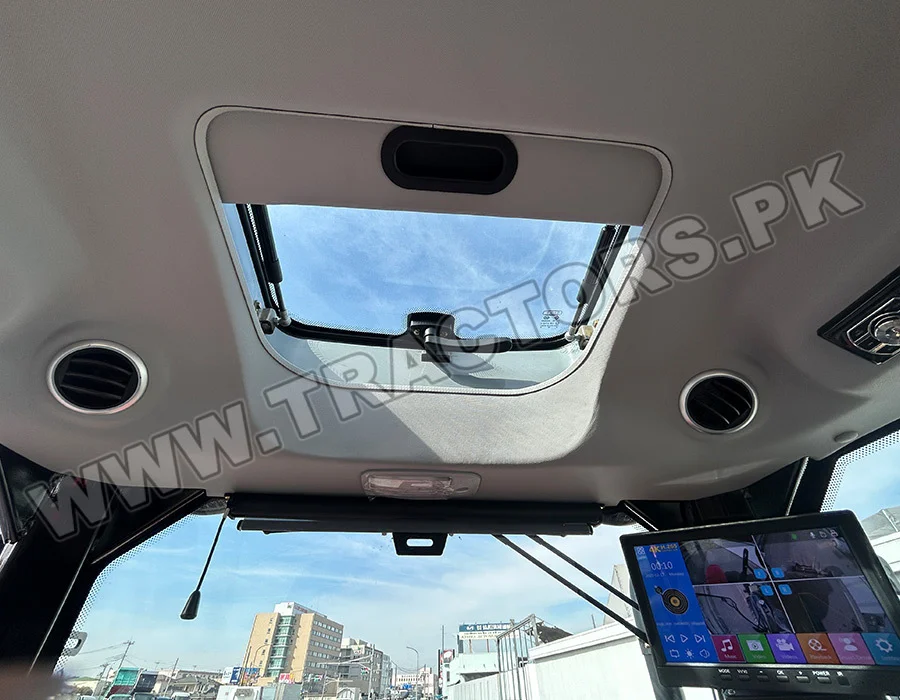 Massive MFT 4105 4WD Tractor