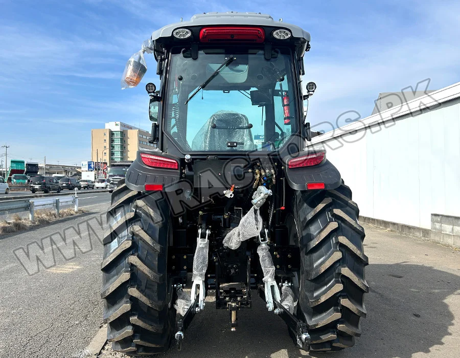 Massive MFT 4105 4WD Tractor
