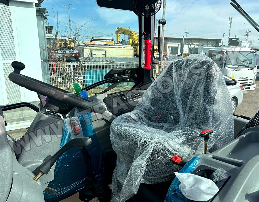 Massive MFT 4105 4WD Tractor