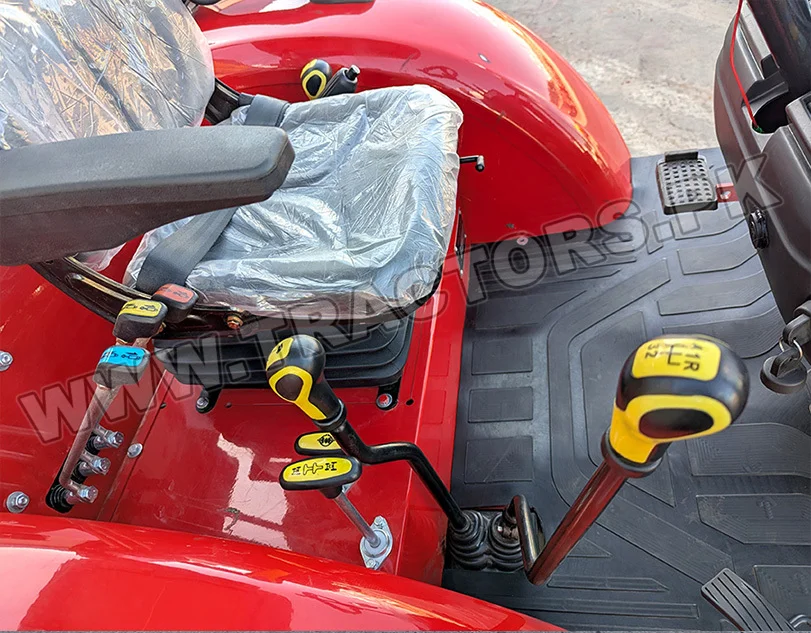 Massive MFT-424 4WD Tractor